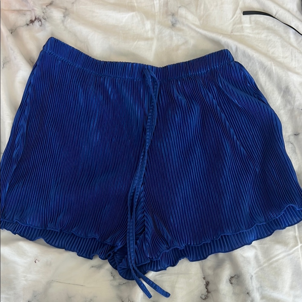 Blue Ribbed Lettuce Trim Women's Shorts